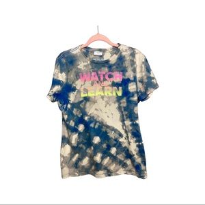 EXTRA LARGE WATCH AND LEARN TEE